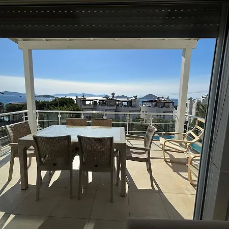 2-storey With Pool In Αλικαρνασσός