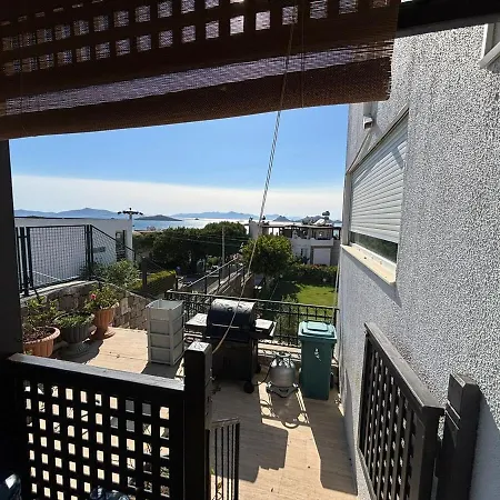 빌라 2-storey With Pool In *