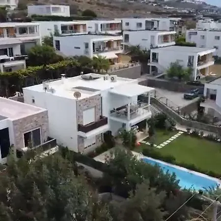 2-storey With Pool In Bodrum